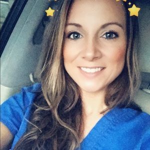 Meet your Posher, Nicole